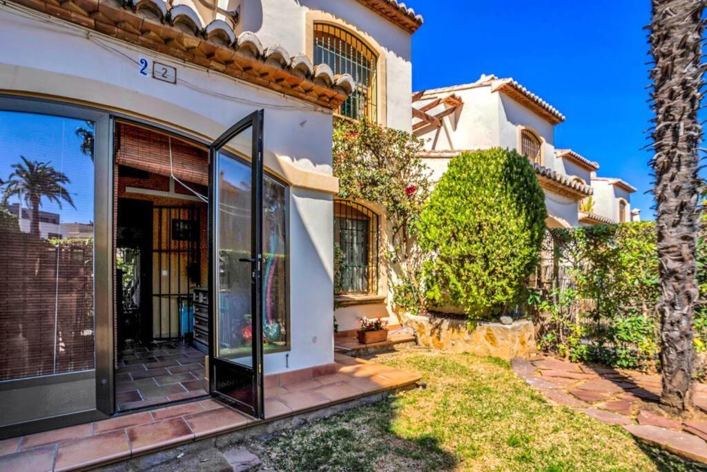 Platja de LarenalLa Isla Casa Barnaby别墅 外观 照片