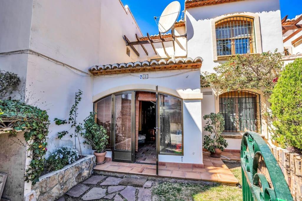 Platja de LarenalLa Isla Casa Barnaby别墅 外观 照片