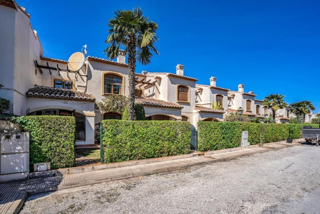 Platja de LarenalLa Isla Casa Barnaby别墅 外观 照片